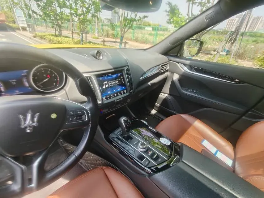2018 Maserati Levante 3.0T 350HP V6 8AT,autocango,china used car exporter,china ev exporter,chinese used car exporter,chinese used ev exporter