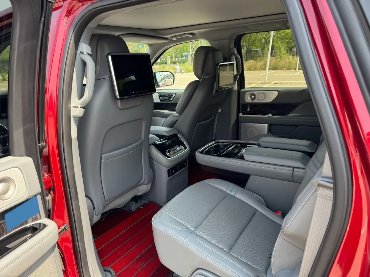 2020 Lincoln Navigator 3.5T 388HP V6 10AT,autocango,china used car exporter,china ev exporter,chinese used car exporter,chinese used ev exporter