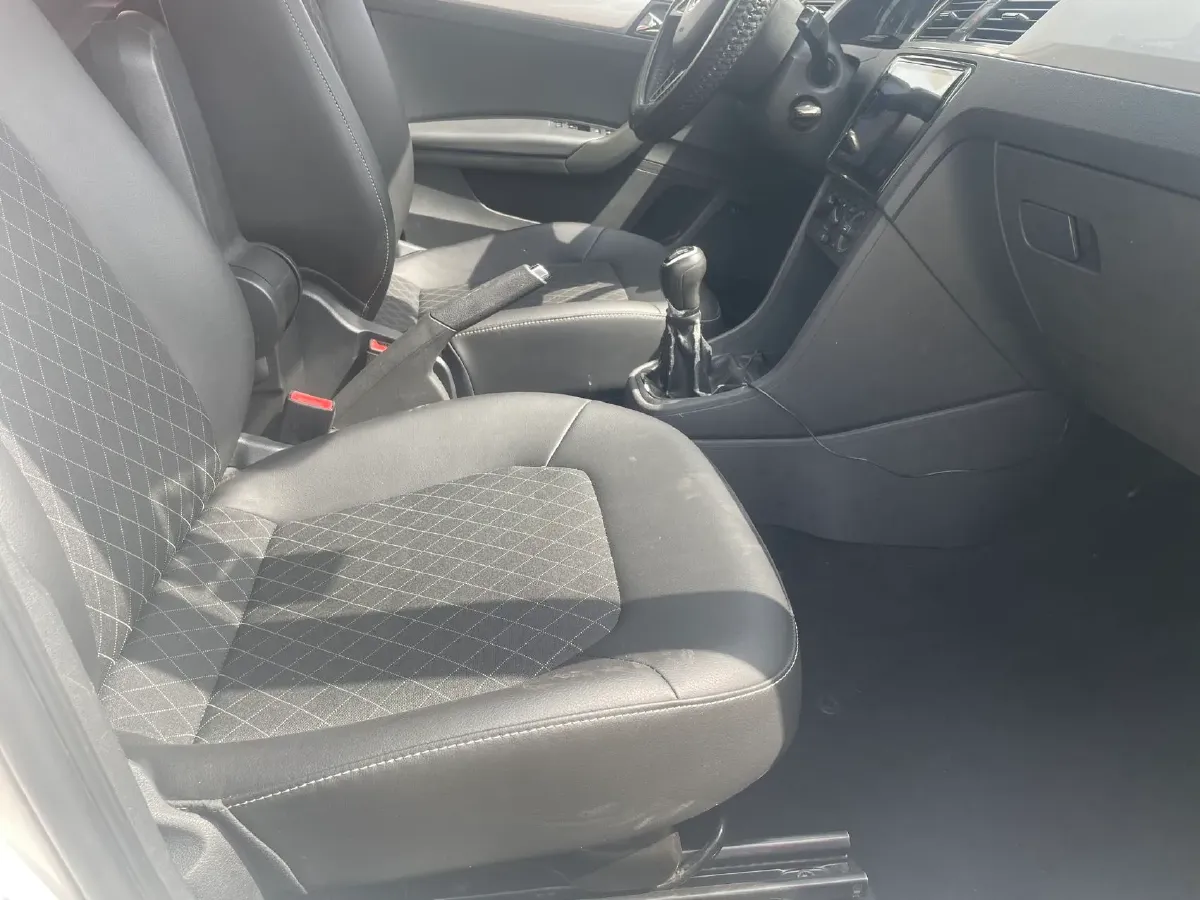 2018 Skoda Rapid 1.6L 110HP L4 5MT,autocango,china used car exporter,china ev exporter,chinese used car exporter,chinese used ev exporter