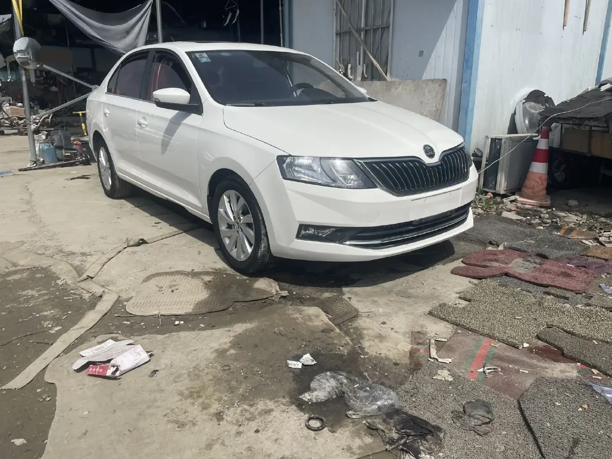 2018 Skoda Rapid 1.6L 110HP L4 5MT,autocango,china used car exporter,china ev exporter,chinese used car exporter,chinese used ev exporter