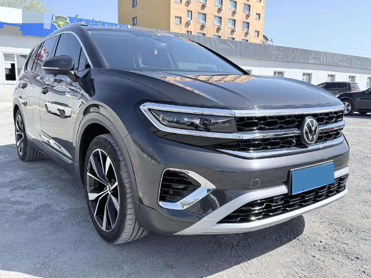 2022 Volkswagen Talagon 2.5T 299HP V6 7DCT,autocango,china used car exporter,china ev exporter,chinese used car exporter,chinese used ev exporter