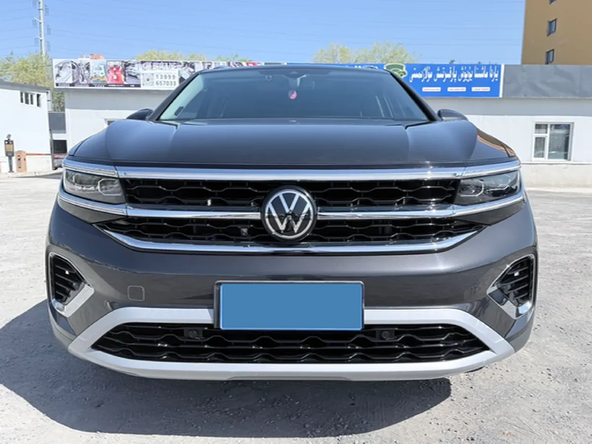 2022 Volkswagen Talagon 2.5T 299HP V6 7DCT,autocango,china used car exporter,china ev exporter,chinese used car exporter,chinese used ev exporter