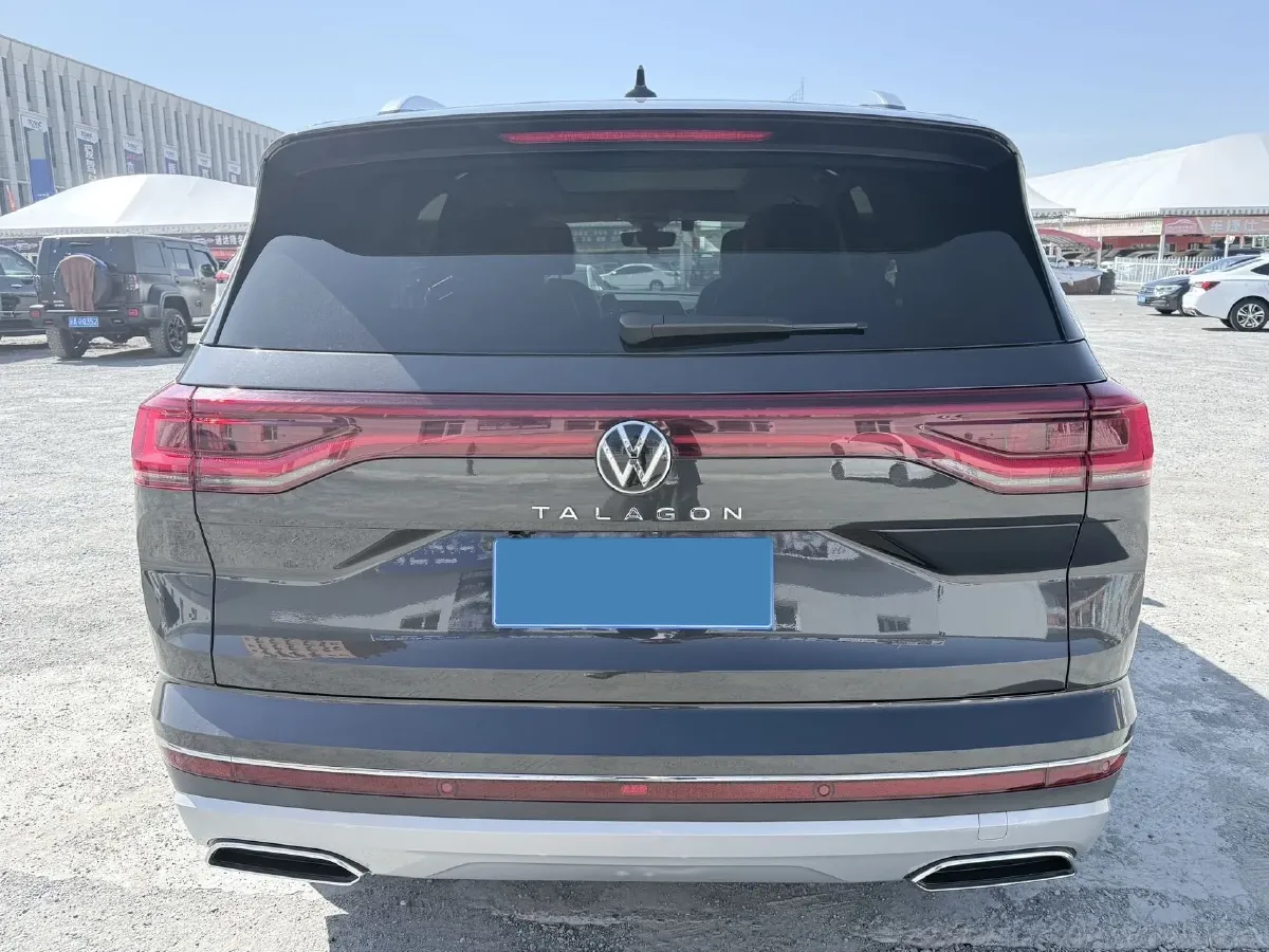 2022 Volkswagen Talagon 2.5T 299HP V6 7DCT,autocango,china used car exporter,china ev exporter,chinese used car exporter,chinese used ev exporter