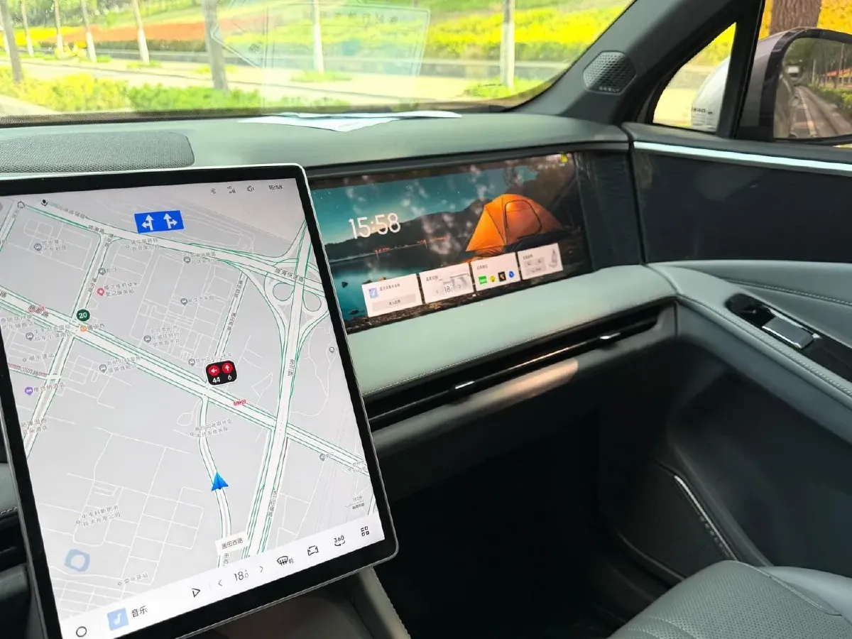 2025 Geely Galaxy L7 1.5L 112HP L4 1DHT PHEV 18.4KWH,autocango,china used car exporter,china ev exporter,chinese used car exporter,chinese used ev exporter