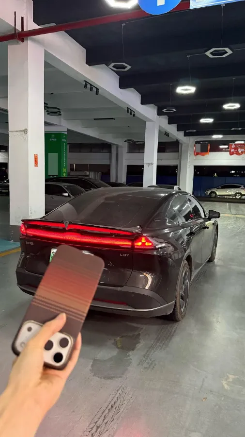 2025 Deepal L07 BEV 56.12KWH,autocango,china used car exporter,china ev exporter,chinese used car exporter,chinese used ev exporter