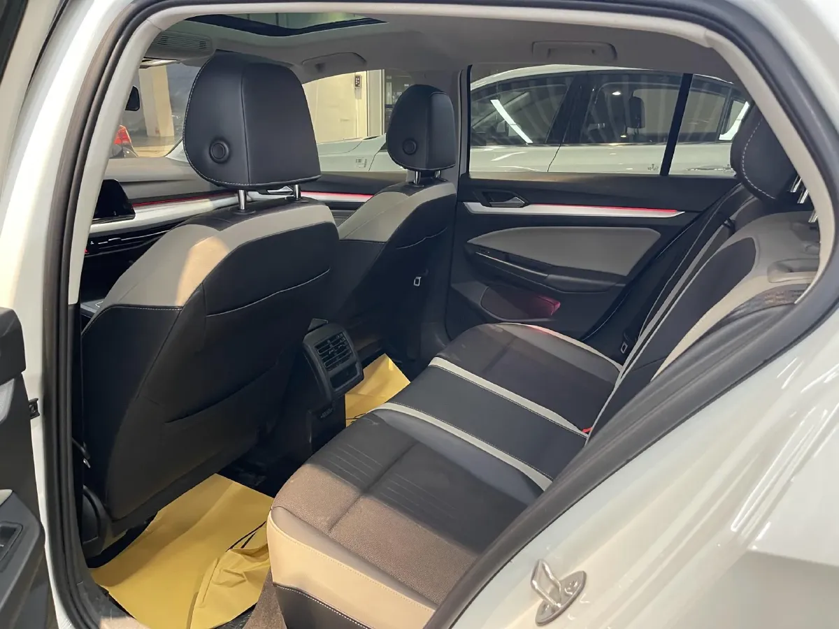 2021 Volkswagen Golf 1.4T 150HP L4 7DCT,autocango,china used car exporter,china ev exporter,chinese used car exporter,chinese used ev exporter