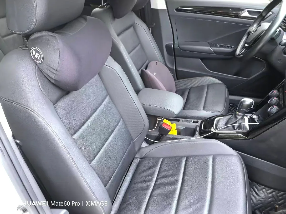 2020 Volkswagen T-Roc 1.4T 150HP L4 7DCT,autocango,china used car exporter,china ev exporter,chinese used car exporter,chinese used ev exporter