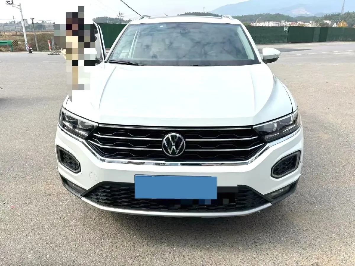 2020 Volkswagen T-Roc 1.4T 150HP L4 7DCT,autocango,china used car exporter,china ev exporter,chinese used car exporter,chinese used ev exporter