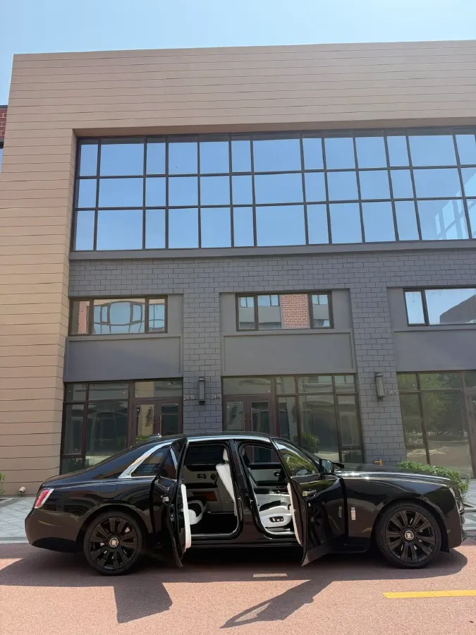 2021 Rolls-Royce Ghost 6.7T 571HP V12 8AT,autocango,china used car exporter,china ev exporter,chinese used car exporter,chinese used ev exporter