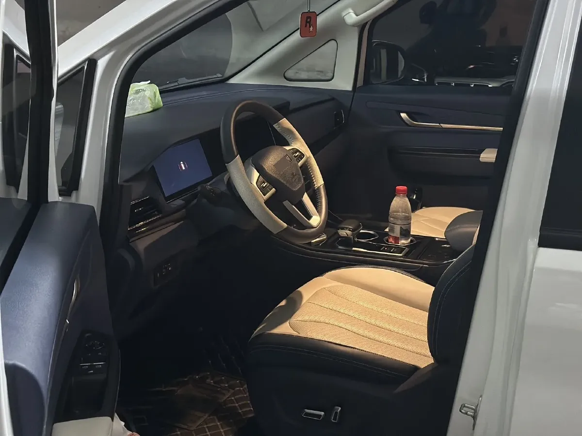 2025 BAW RuiSheng Trump M7 2.0L 144HP L4 8AT,autocango,china used car exporter,china ev exporter,chinese used car exporter,chinese used ev exporter