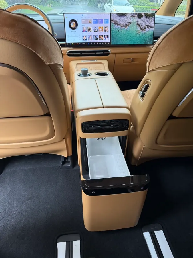 2026 Voyah Dream 1.5T 150HP L4 PHEV,autocango,china used car exporter,china ev exporter,chinese used car exporter,chinese used ev exporter