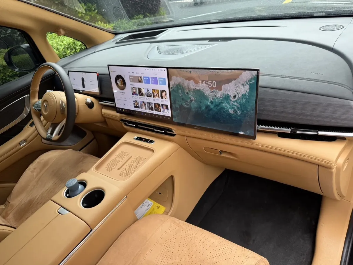 2026 Voyah Dream 1.5T 150HP L4 PHEV,autocango,china used car exporter,china ev exporter,chinese used car exporter,chinese used ev exporter