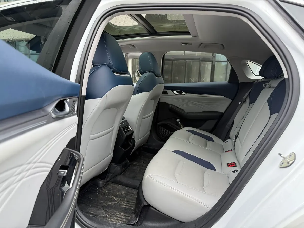 2023 Geely Preface 2.0T 190HP L4 7DCT,autocango,china used car exporter,china ev exporter,chinese used car exporter,chinese used ev exporter