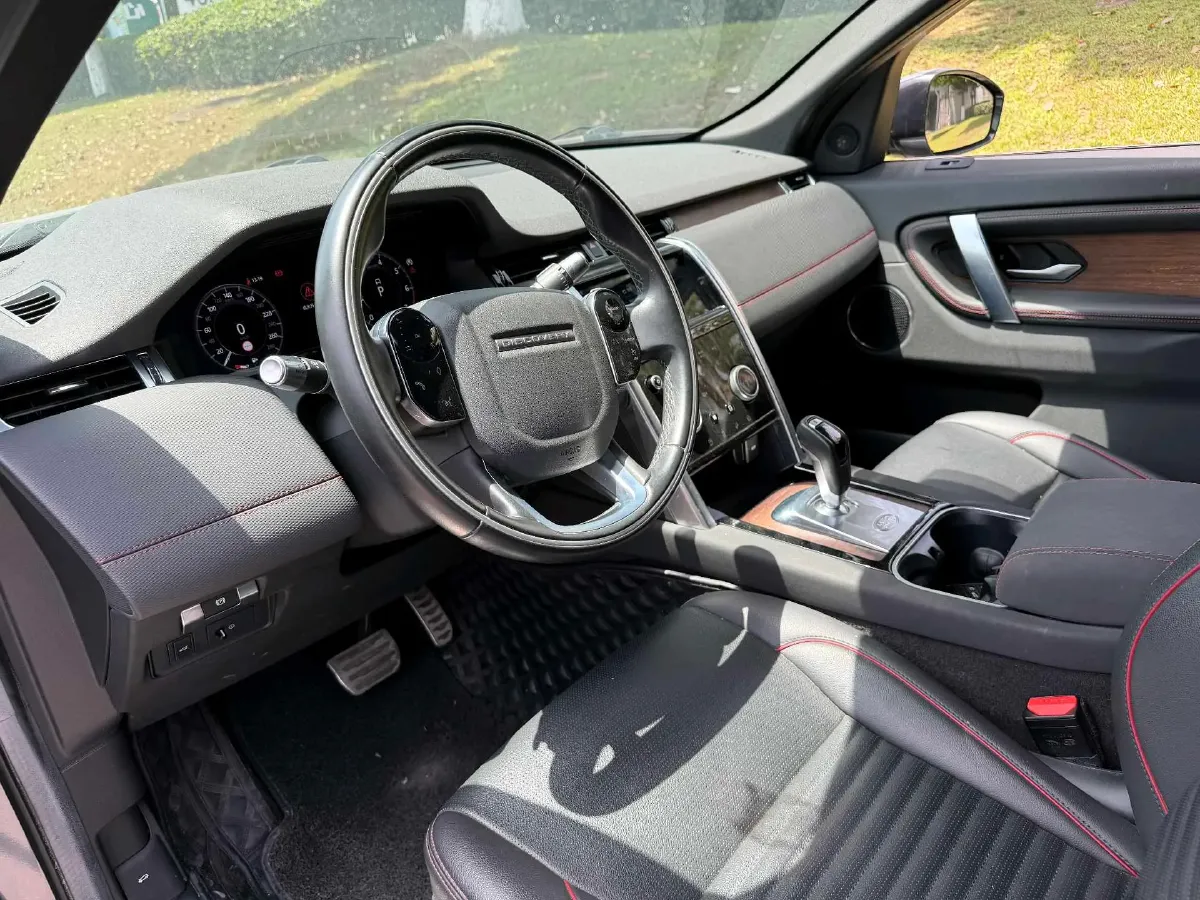 2020 Land Rover Discovery Sport 2.0T 249HP L4 9AT,autocango,china used car exporter,china ev exporter,chinese used car exporter,chinese used ev exporter