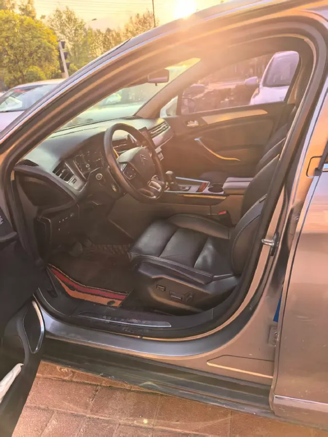 2017 Citroen C5 1.6T 167HP L4 6AT,autocango,china used car exporter,china ev exporter,chinese used car exporter,chinese used ev exporter