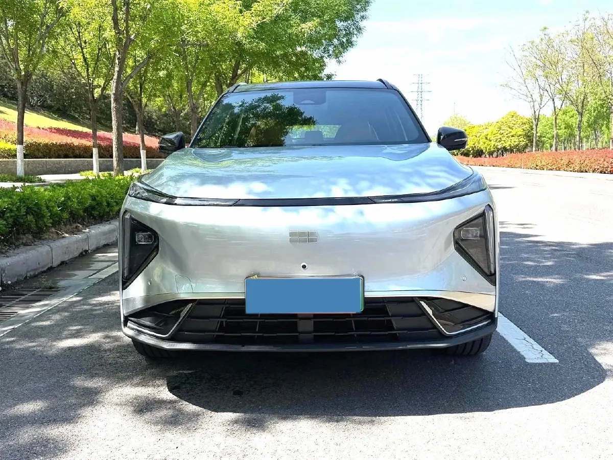 2025 Geely Galaxy L7 1.5L 112HP L4 1DHT PHEV 18.4KWH,autocango,china used car exporter,china ev exporter,chinese used car exporter,chinese used ev exporter