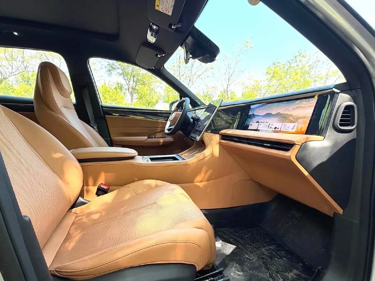 2025 Geely Galaxy L7 1.5L 112HP L4 1DHT PHEV 18.4KWH,autocango,china used car exporter,china ev exporter,chinese used car exporter,chinese used ev exporter