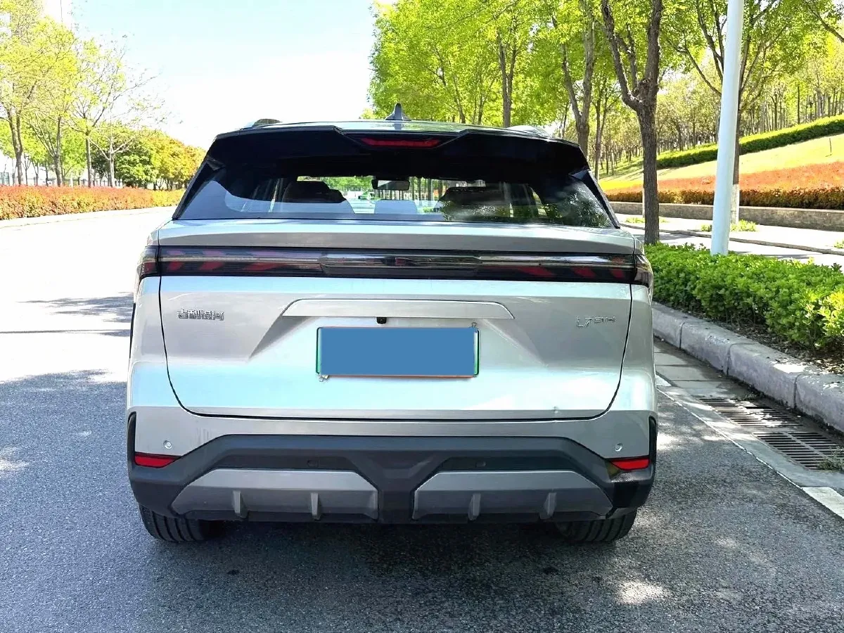 2025 Geely Galaxy L7 1.5L 112HP L4 1DHT PHEV 18.4KWH,autocango,china used car exporter,china ev exporter,chinese used car exporter,chinese used ev exporter