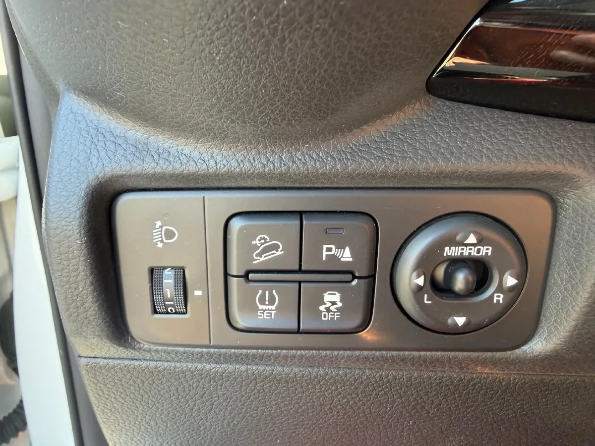 2021 Kia KX1 1.4L 100HP L4 CVT,autocango,china used car exporter,china ev exporter,chinese used car exporter,chinese used ev exporter