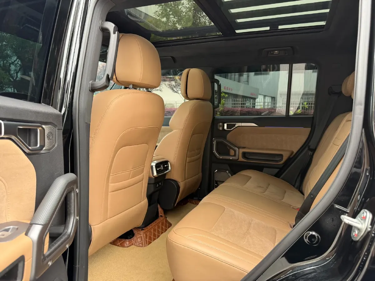 2023 Jetour Traveller 2.0T 254HP L4 7DCT,autocango,china used car exporter,china ev exporter,chinese used car exporter,chinese used ev exporter