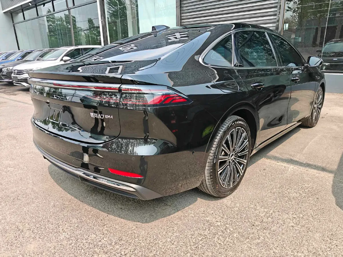 2025 Geely Galaxy A7 1.5L 112HP L4 1DHT PHEV,autocango,china used car exporter,china ev exporter,chinese used car exporter,chinese used ev exporter