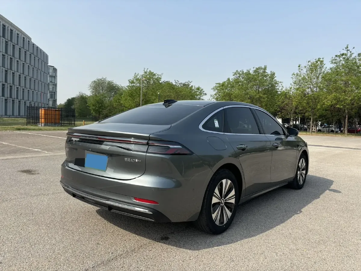 2025 Geely Galaxy A7 1.5L 112HP L4 1DHT PHEV,autocango,china used car exporter,china ev exporter,chinese used car exporter,chinese used ev exporter