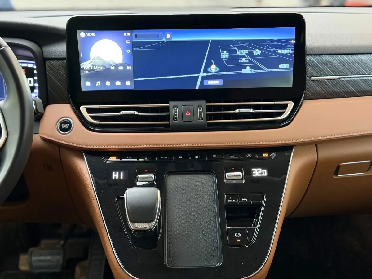 2024 HongQi HQ9 2.0T 163HP L4 1DHT PHEV 20.14KWH,autocango,china used car exporter,china ev exporter,chinese used car exporter,chinese used ev exporter