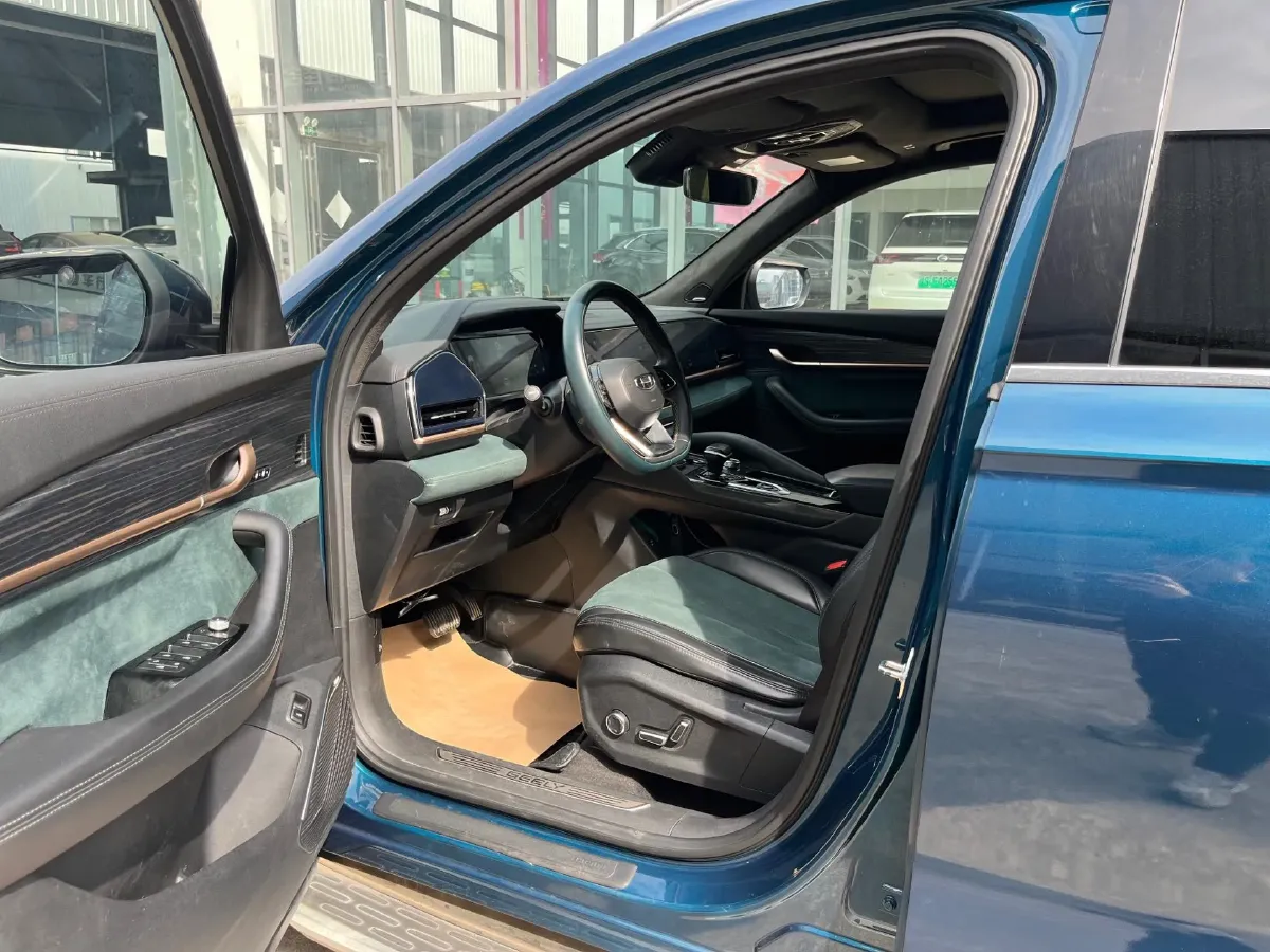 2021 Geely Monjaro 2.0T 238HP L4 8AT,autocango,china used car exporter,china ev exporter,chinese used car exporter,chinese used ev exporter