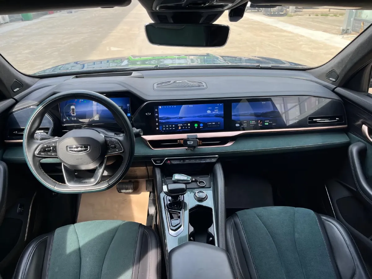 2021 Geely Monjaro 2.0T 238HP L4 8AT,autocango,china used car exporter,china ev exporter,chinese used car exporter,chinese used ev exporter