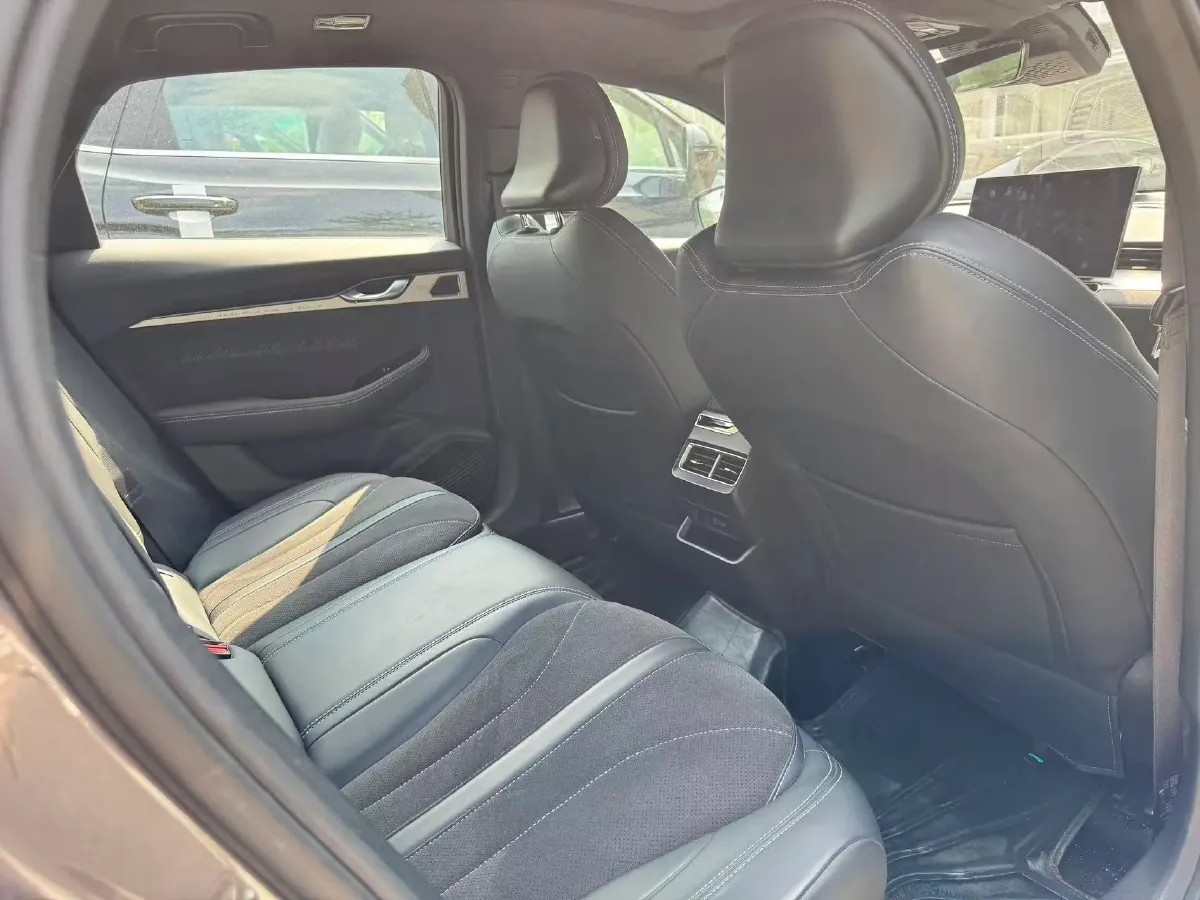 2025 Geely Preface 2.0T 238HP L4 8AT,autocango,china used car exporter,china ev exporter,chinese used car exporter,chinese used ev exporter