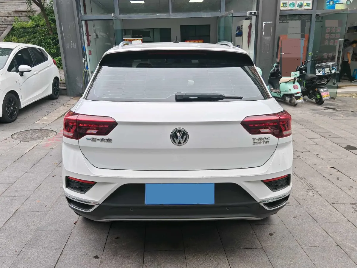 2019 Volkswagen T-Roc 1.4T 131HP L4 7DCT,autocango,china used car exporter,china ev exporter,chinese used car exporter,chinese used ev exporter
