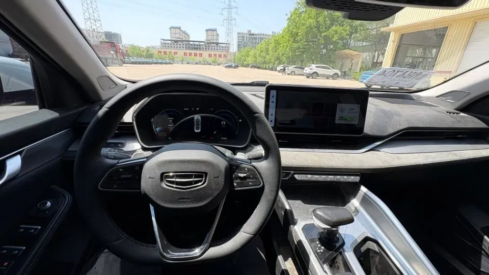 2024 Geely Preface 2.0T 190HP L4 7DCT,autocango,china used car exporter,china ev exporter,chinese used car exporter,chinese used ev exporter