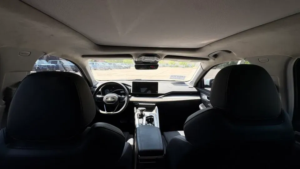 2024 Geely Preface 2.0T 190HP L4 7DCT,autocango,china used car exporter,china ev exporter,chinese used car exporter,chinese used ev exporter