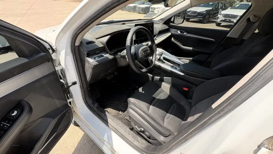 2024 Geely Preface 2.0T 190HP L4 7DCT,autocango,china used car exporter,china ev exporter,chinese used car exporter,chinese used ev exporter