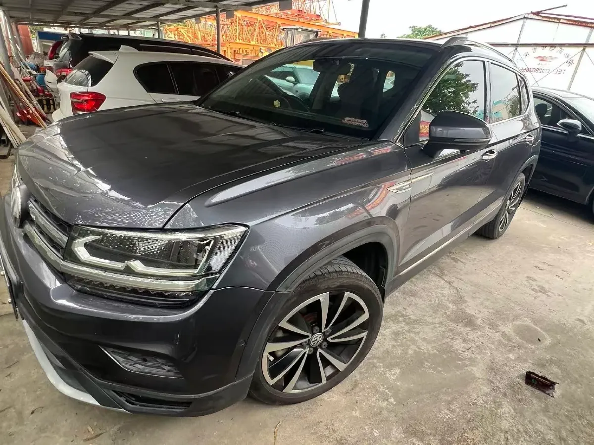 2019 Jeep Compass 1.3T 173HP L4 9AT,autocango,china used car exporter,china ev exporter,chinese used car exporter,chinese used ev exporter