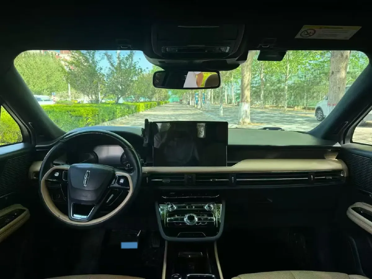 2021 Lincoln Corsair 2.0T 245HP L4 8AT,autocango,china used car exporter,china ev exporter,chinese used car exporter,chinese used ev exporter