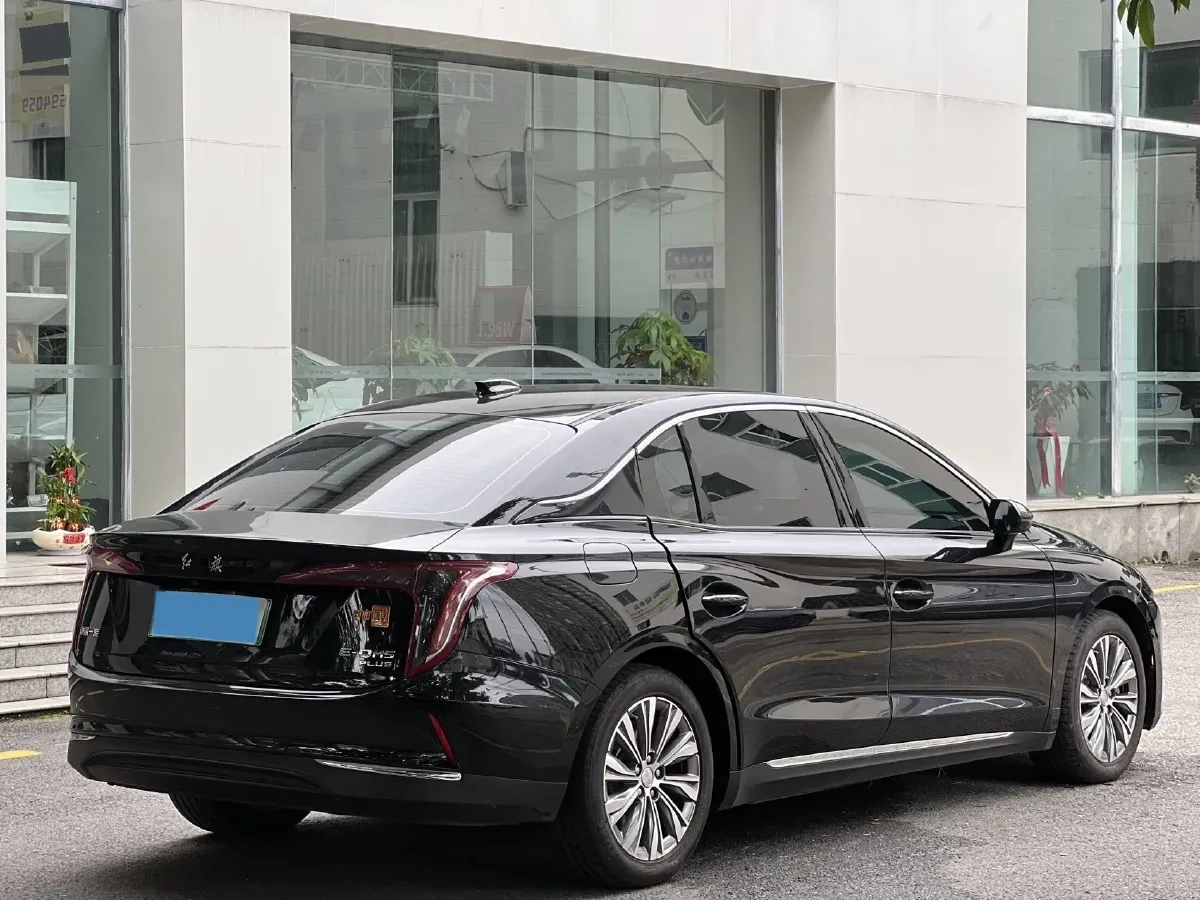 2024 HongQi E-QM5 BEV 72KWH,autocango,china used car exporter,china ev exporter,chinese used car exporter,chinese used ev exporter