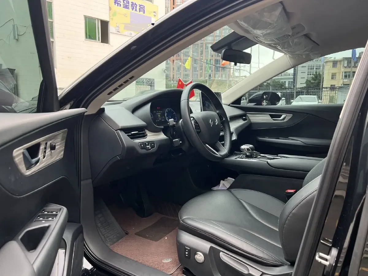 2024 HongQi E-QM5 BEV 72KWH,autocango,china used car exporter,china ev exporter,chinese used car exporter,chinese used ev exporter