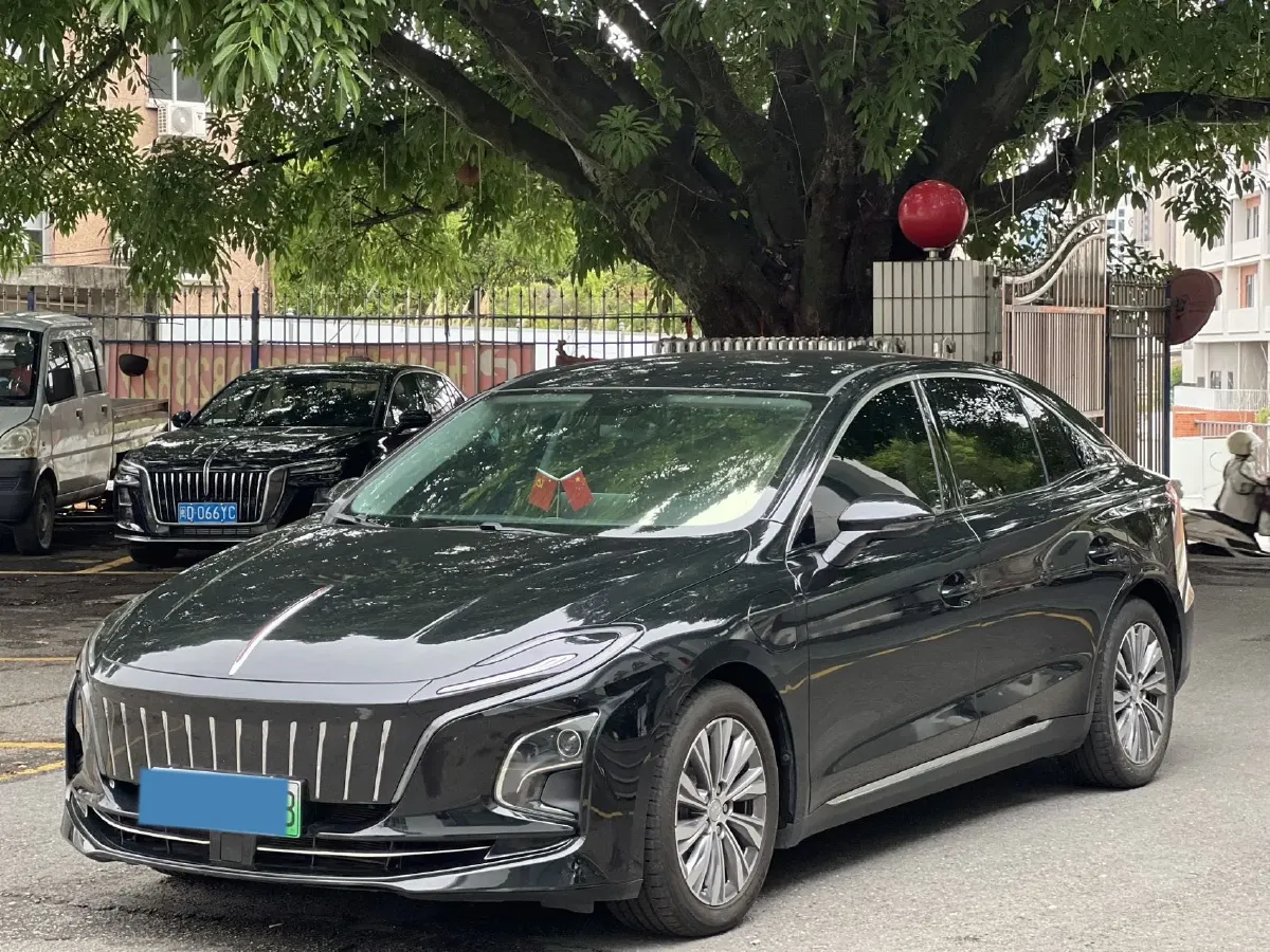 2024 HongQi E-QM5 BEV 72KWH,autocango,china used car exporter,china ev exporter,chinese used car exporter,chinese used ev exporter