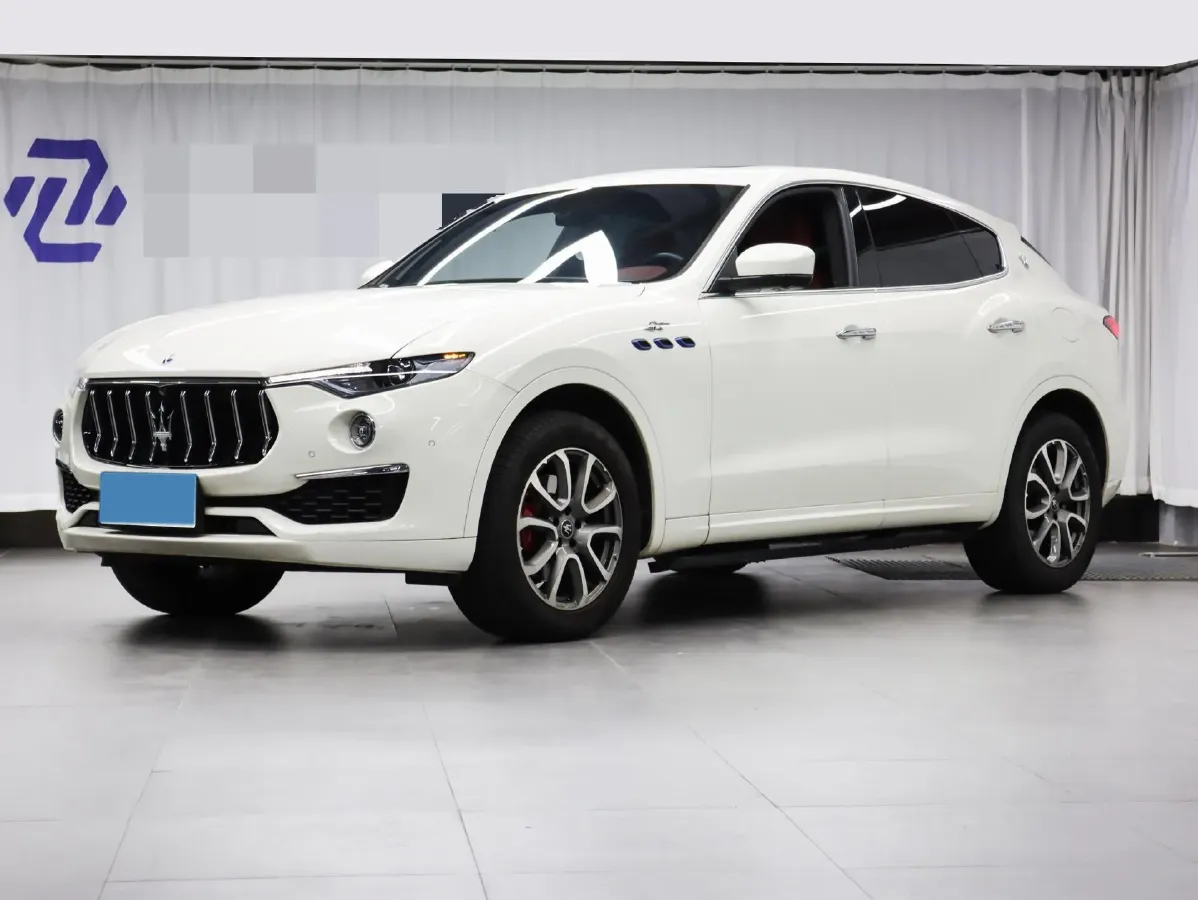 2022 Maserati Levante 2.0T 330HP L4 8AT,autocango,china used car exporter,china ev exporter,chinese used car exporter,chinese used ev exporter