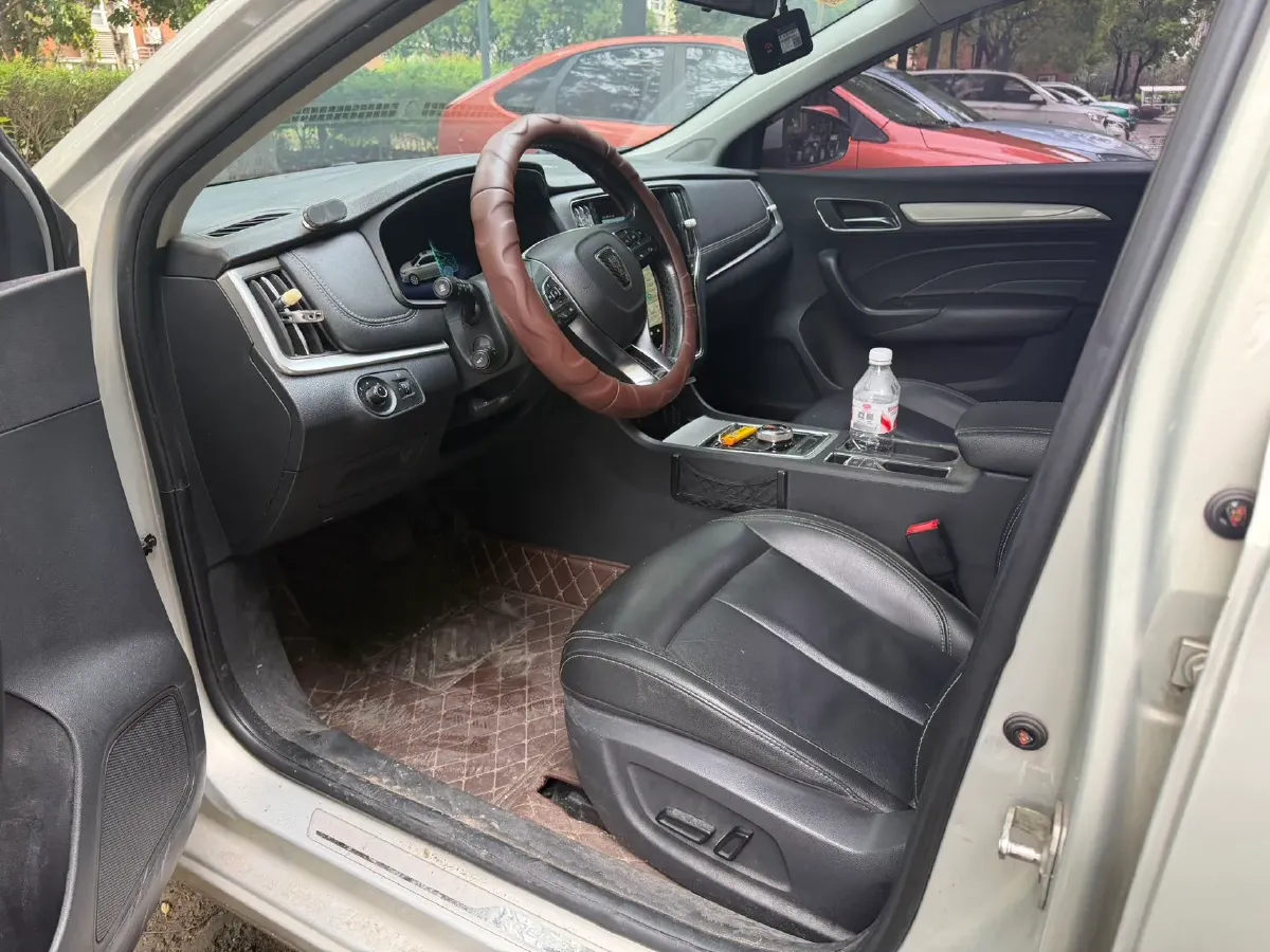 2017 Roewe i6 1.0T 125HP L3 2AT PHEV,autocango,china used car exporter,china ev exporter,chinese used car exporter,chinese used ev exporter