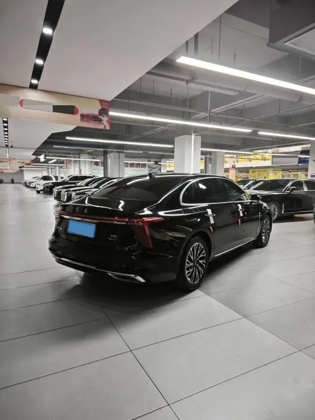 2024 HongQi H5 2.0T 224HP L4 8AT,autocango,china used car exporter,china ev exporter,chinese used car exporter,chinese used ev exporter