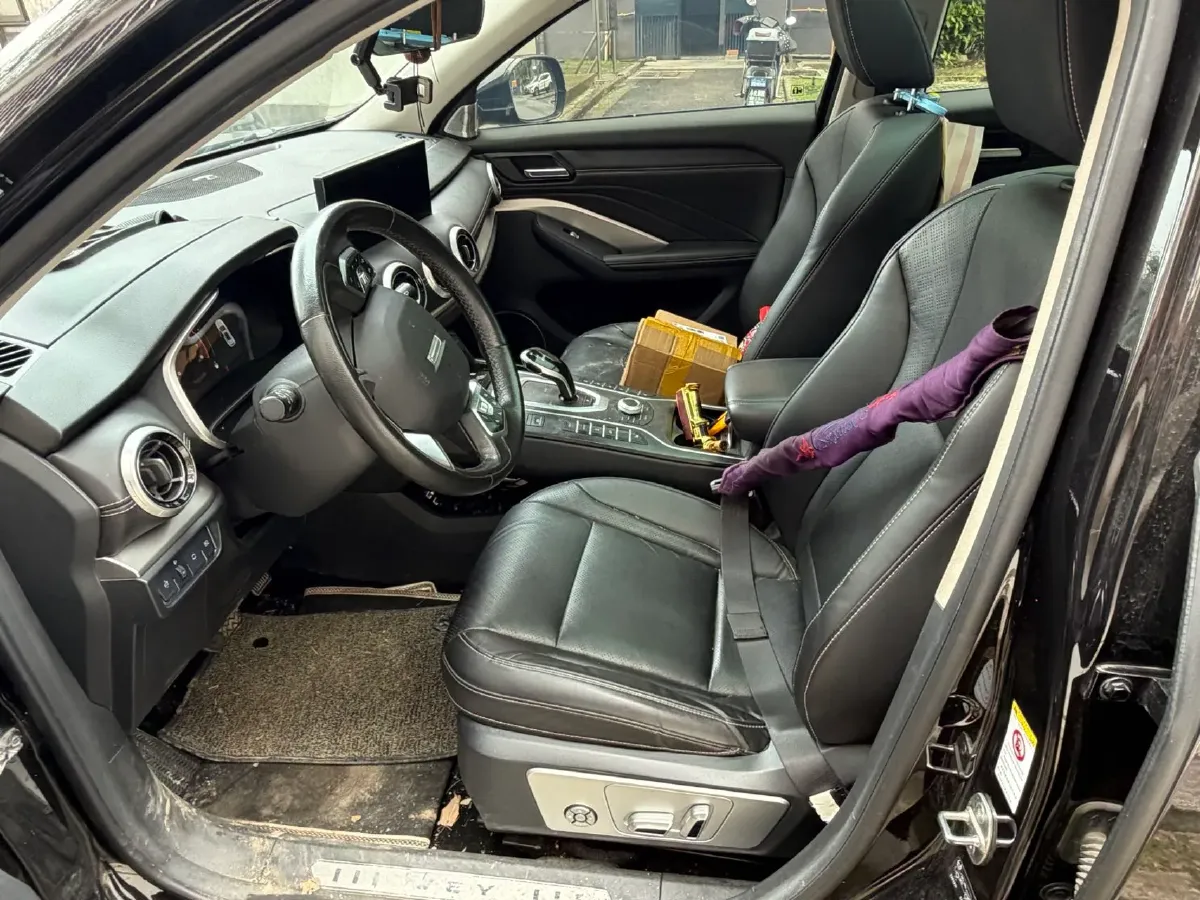 2020 WEY VV6 2.0T 227HP L4 7DCT,autocango,china used car exporter,china ev exporter,chinese used car exporter,chinese used ev exporter