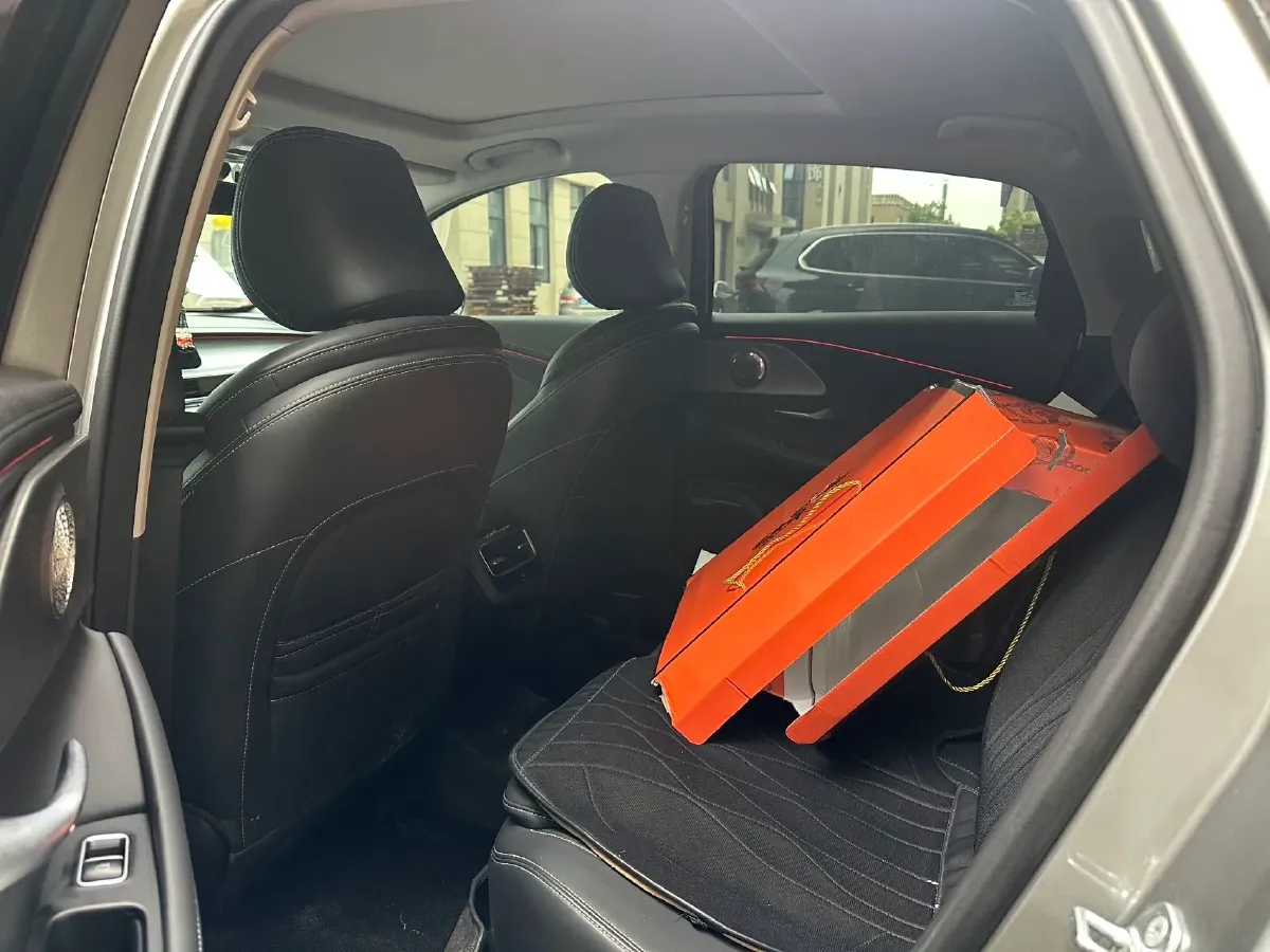 2022 Chery Arrizo 8 1.6T 197HP L4 7DCT,autocango,china used car exporter,china ev exporter,chinese used car exporter,chinese used ev exporter