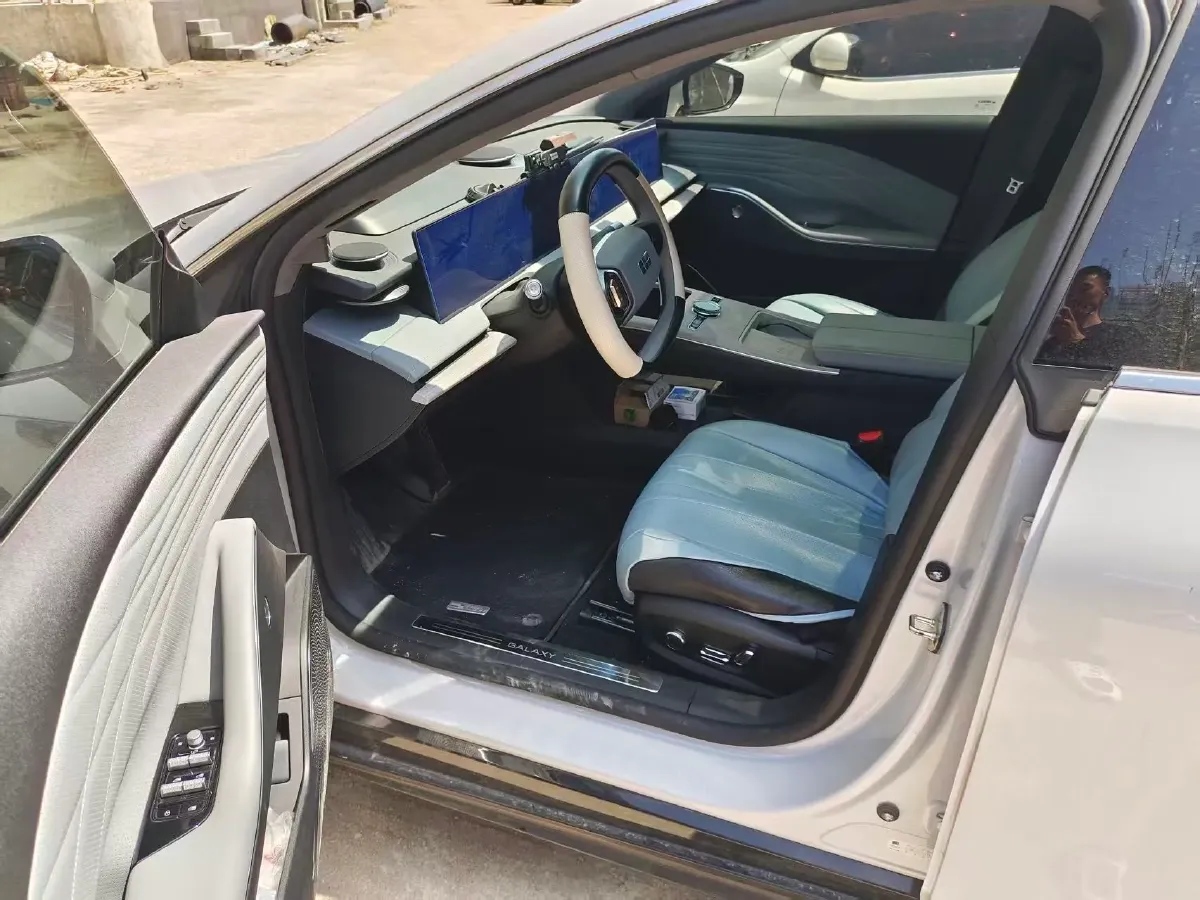 2024 Geely Galaxy E8 BEV 76KWH,autocango,china used car exporter,china ev exporter,chinese used car exporter,chinese used ev exporter