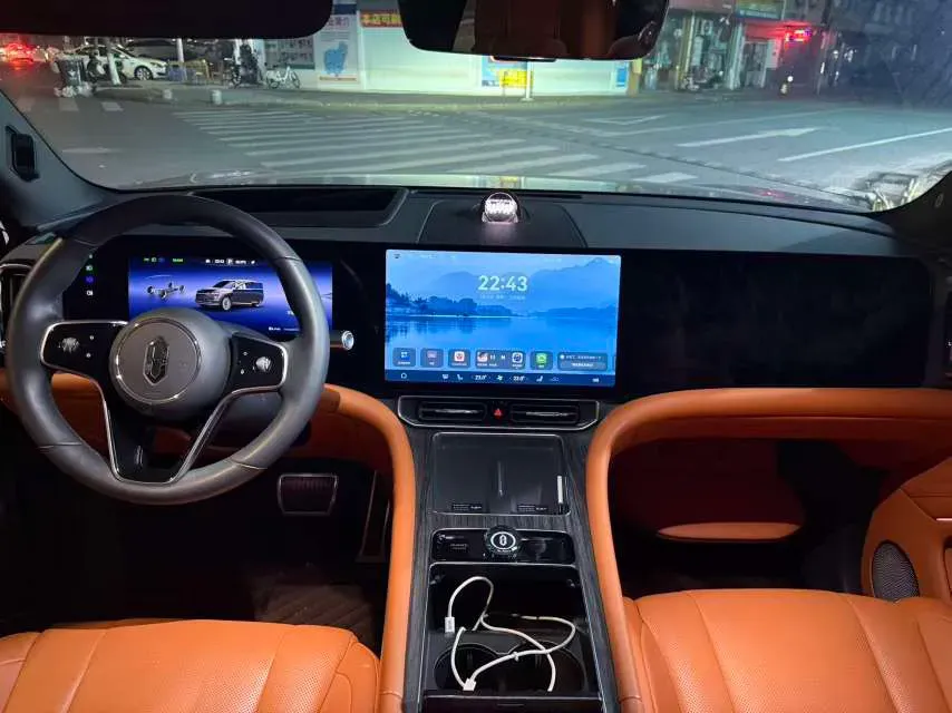 2024 AITO AITO M9 1.5T 152HP L4 REEV 42KWH,autocango,china used car exporter,china ev exporter,chinese used car exporter,chinese used ev exporter