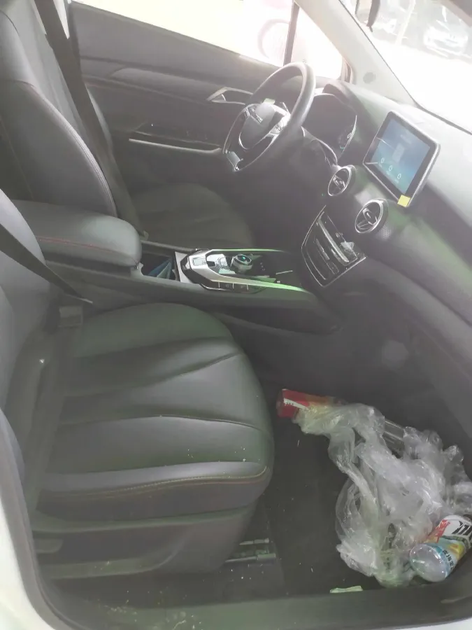 2022 ChangAn UNI-T 1.5T 188HP L4 7DCT,autocango,china used car exporter,china ev exporter,chinese used car exporter,chinese used ev exporter