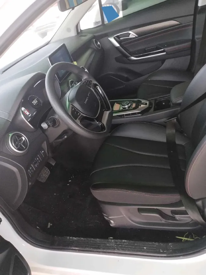 2022 ChangAn UNI-T 1.5T 188HP L4 7DCT,autocango,china used car exporter,china ev exporter,chinese used car exporter,chinese used ev exporter