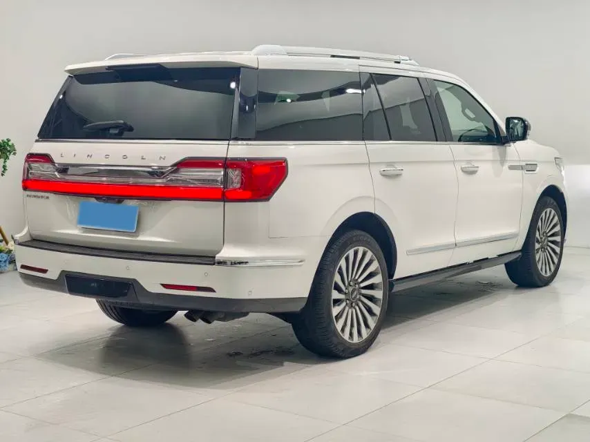 2020 Lincoln Navigator 3.5T 388HP V6 10AT,autocango,china used car exporter,china ev exporter,chinese used car exporter,chinese used ev exporter