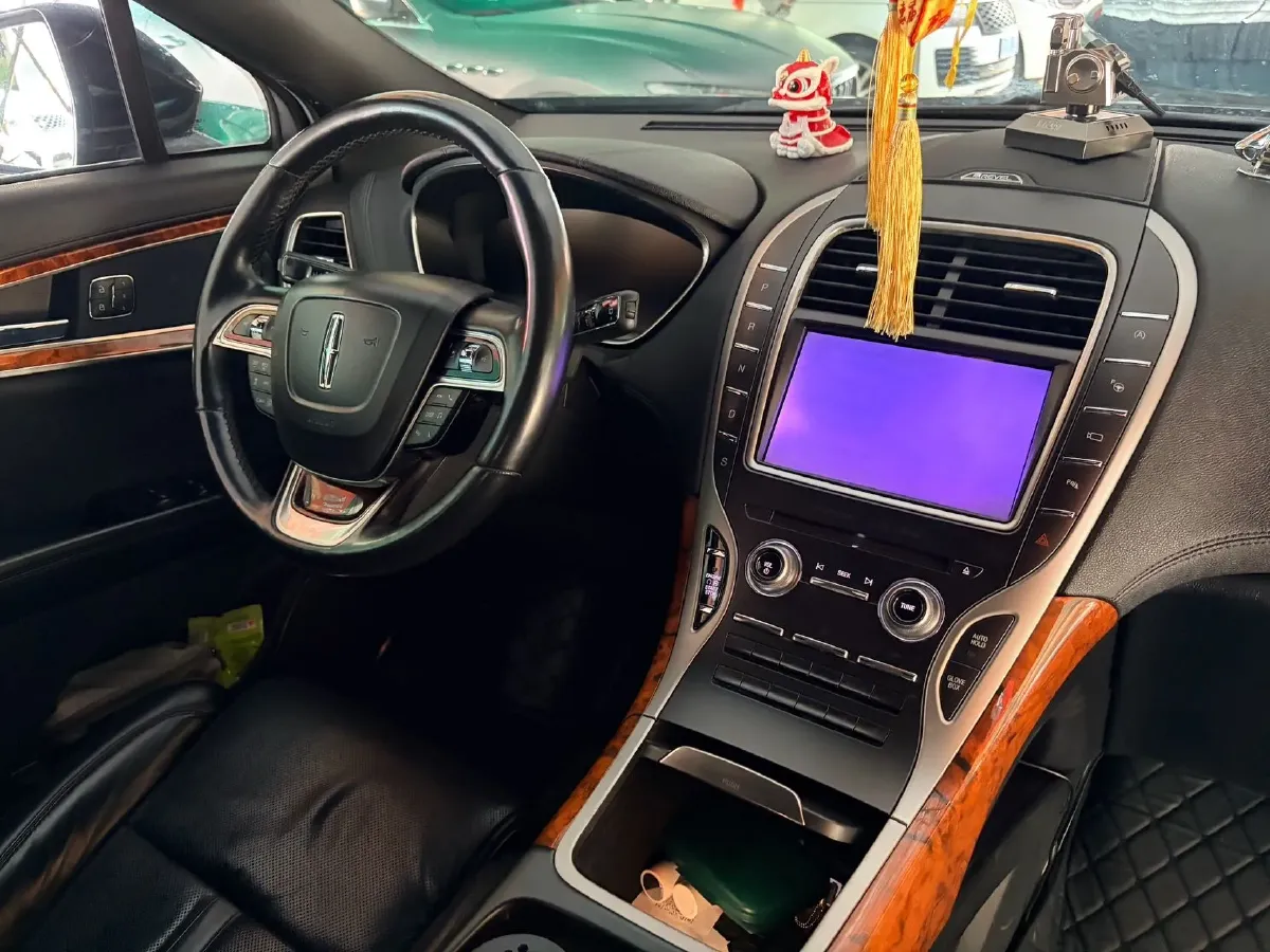 2019 Lincoln Nautilus 2.7T 329HP V6 8AT,autocango,china used car exporter,china ev exporter,chinese used car exporter,chinese used ev exporter